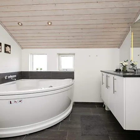 Secluded Holiday In With Sauna